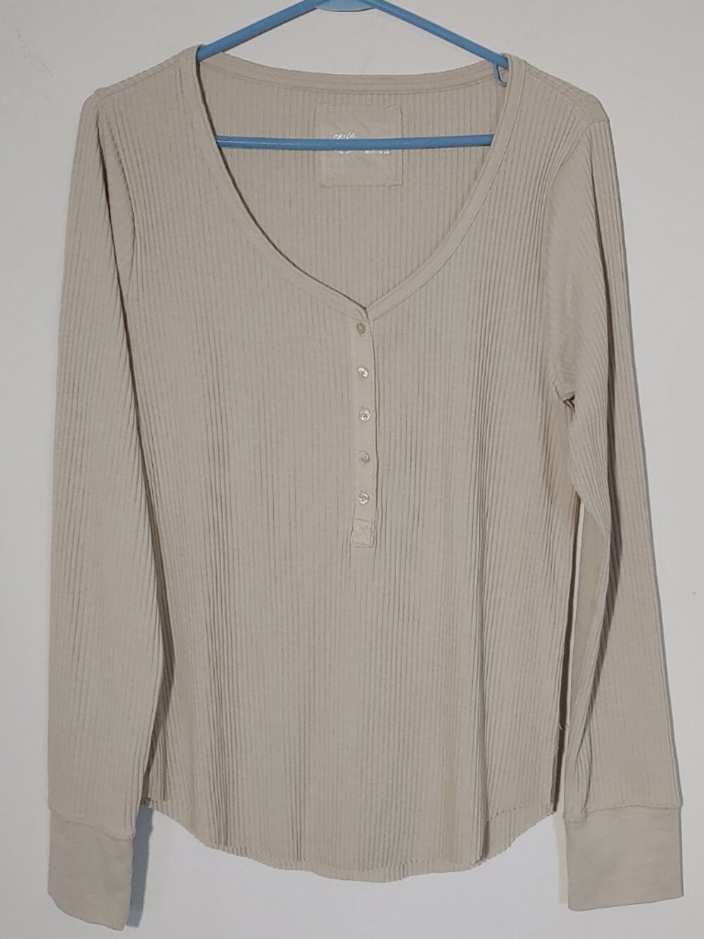 Aerie Long Sleeved Scoop Neck Essential Ribbed Henley Tee Size XL Cream